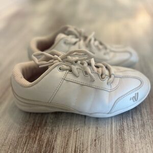 Girls Varsity Cheerleader ll White Athletic Cheer Shoes